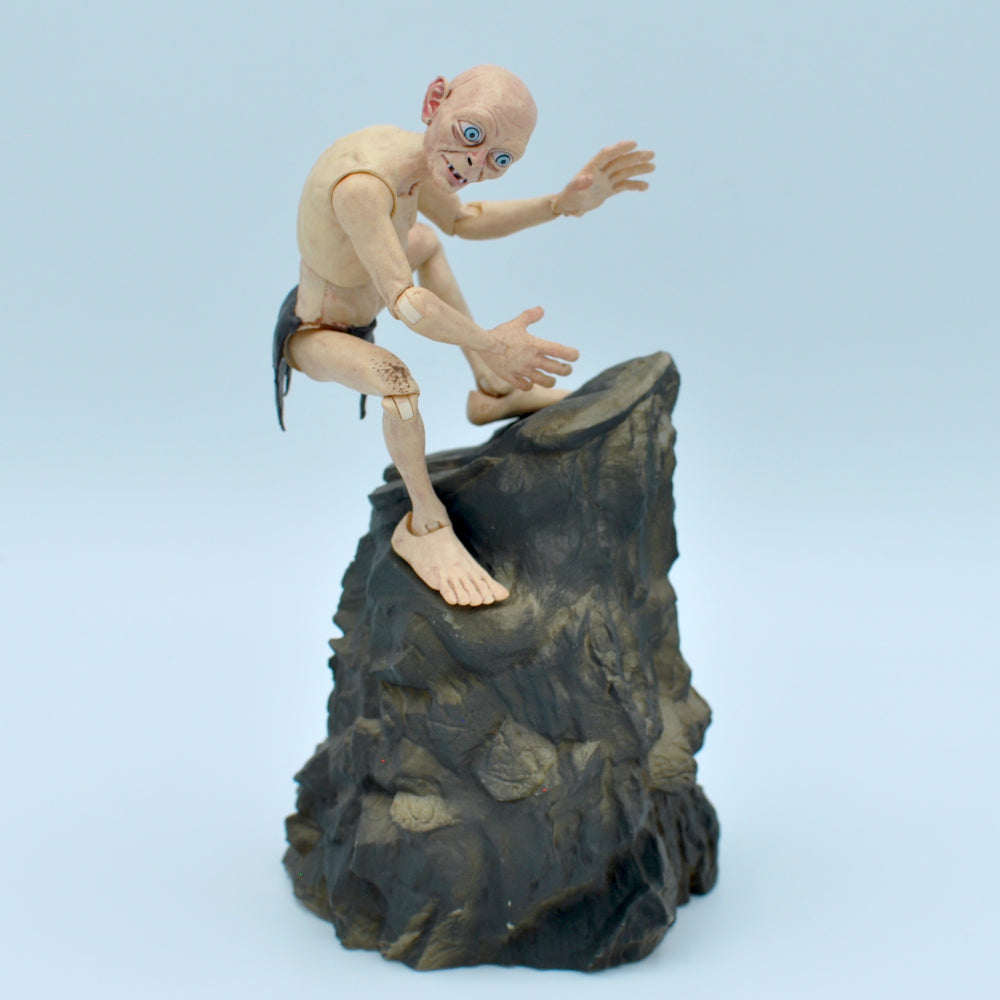 Lord of the Rings Deluxe Gollum Action Figure