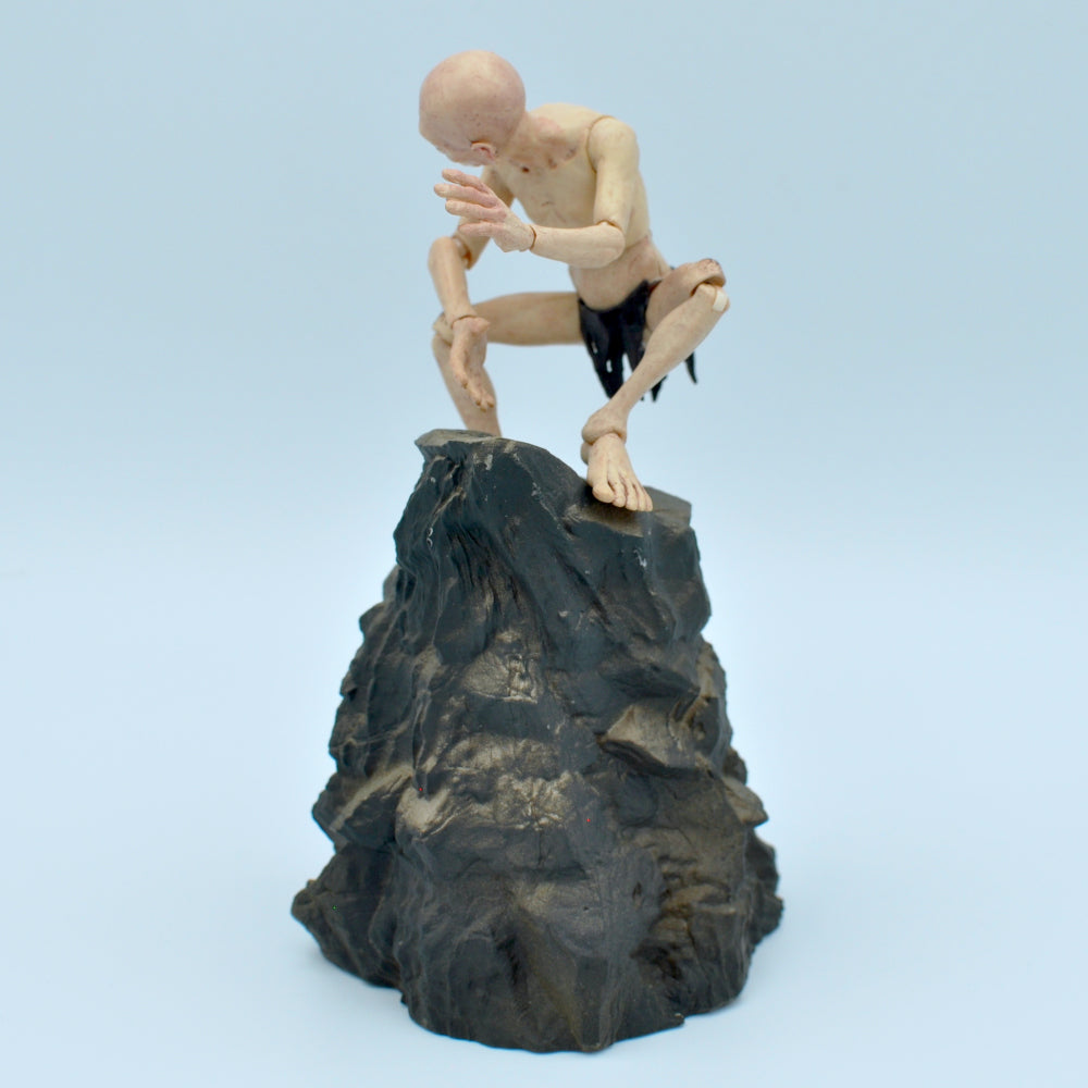 Lord of the Rings Deluxe Gollum Action Figure